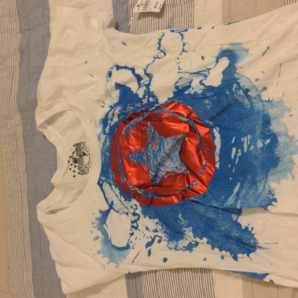 Universal Studios Marvel Captain America T-shirt